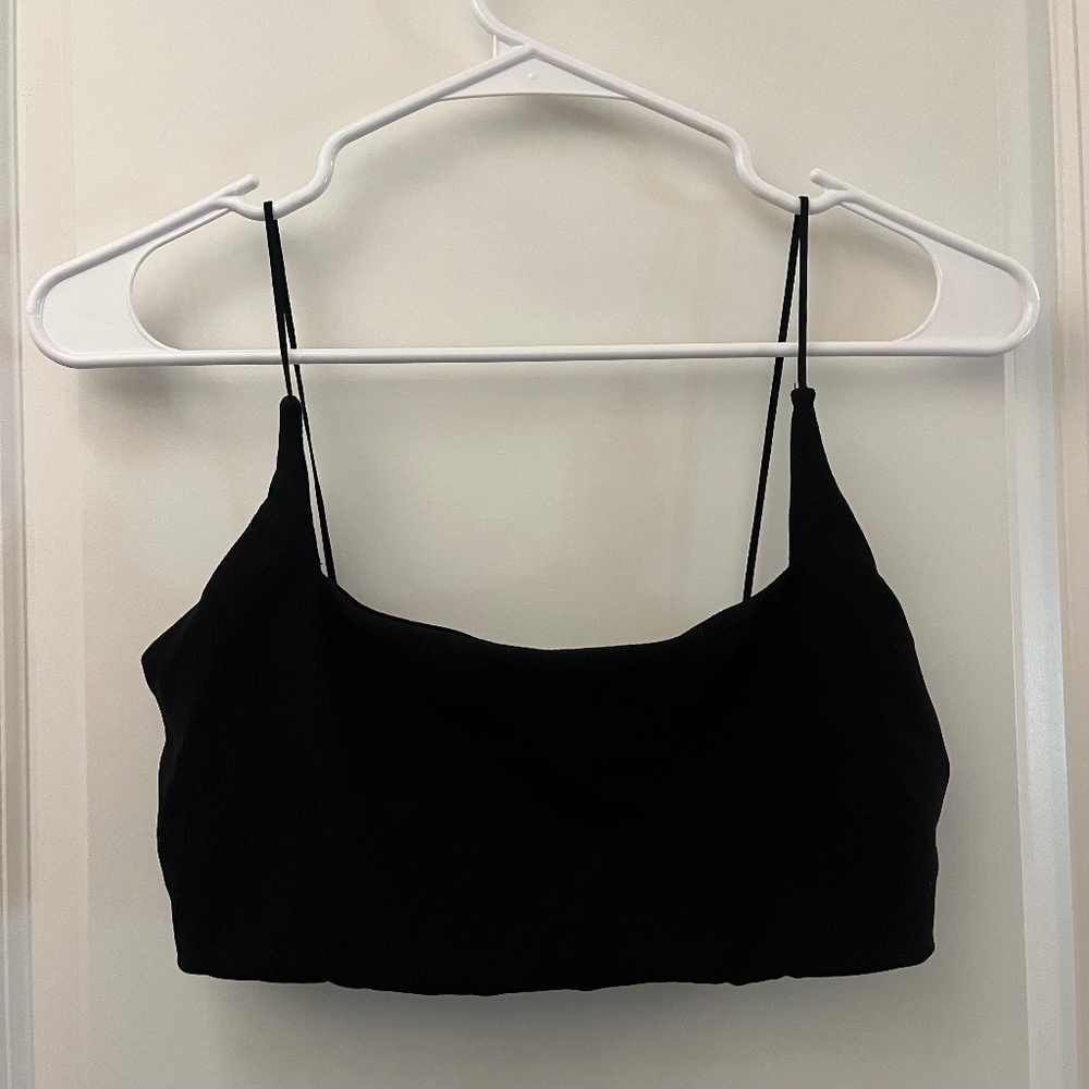 WILO Spaghetti Strap Black Sports Bra Women's Size Large
